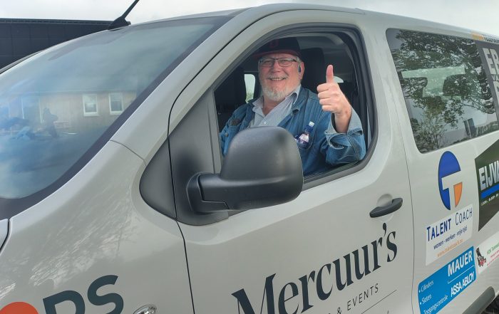 Word jij blij van autorijden? Ga aan de slag als chauffeur en breng onze deelnemers van en naar de dagbesteding in Amersfoort.