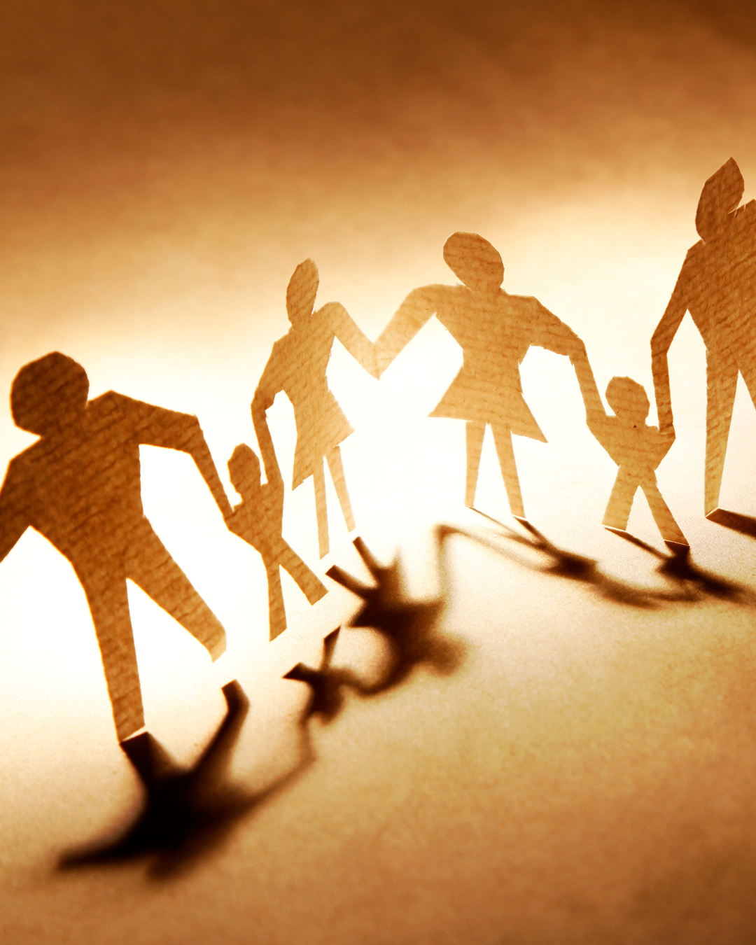 Workshop familieopstellingen bij Land in Zicht in Amersfoort. Ervaar inzicht en rust op een groene locatie die ook te huur is voor workshops, retraites en trainingen.
