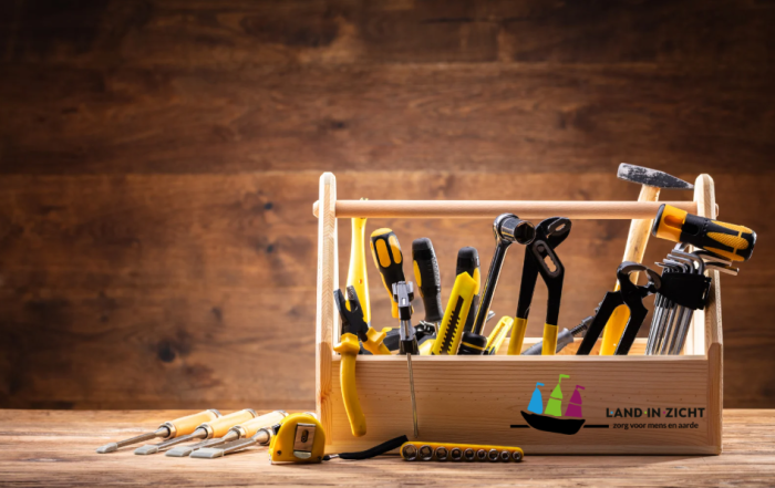 Kom jij ons helpen als concierge bij land in zicht? We zoeken extra handen met onze klussenlijst.