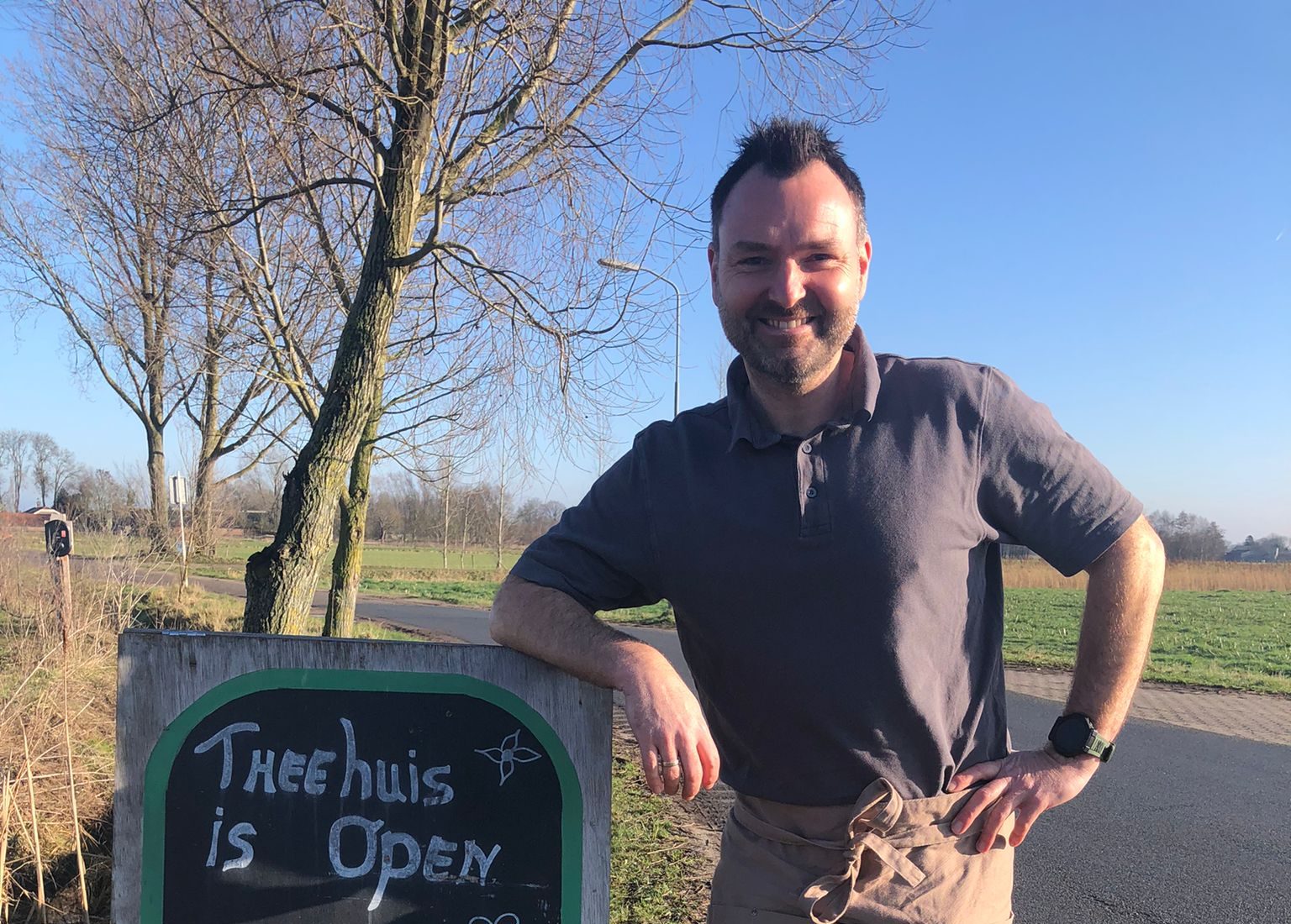 In dit interview met Martin, begeleider van het Theehuis bij Land in Zicht vertelt hij over zijn weg van kok naar coach en wat het werken met mensen zo bijzonder maakt.